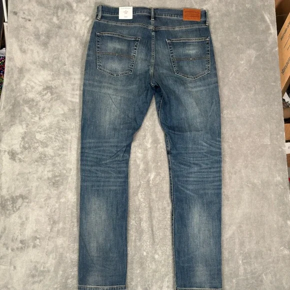 Lucky Brand Jeans Mens 36x34 412 Athletic Slim 2 Way Stretch Medium Wash Denim - Picture 9 of 15